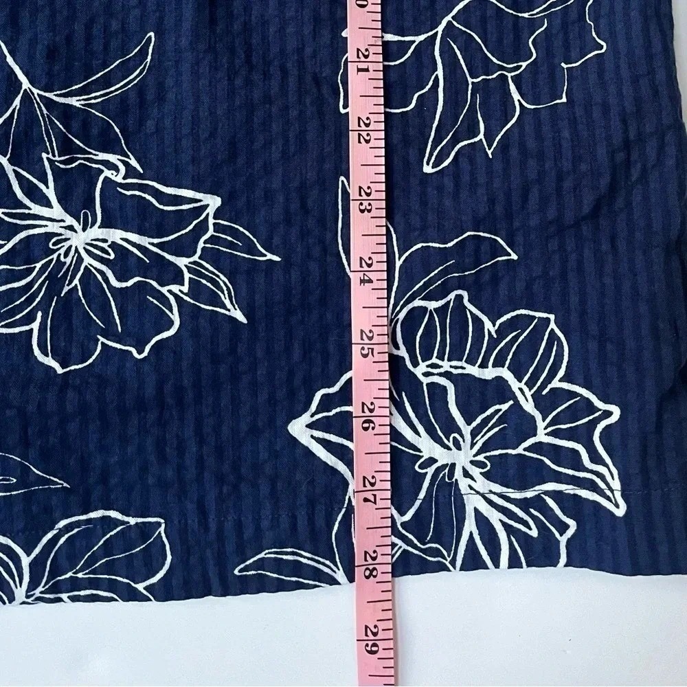 GAP Mens Floral Seersucker Button Down Shirt Medium Blue Short Sleeve NWT - Picture 7 of 7